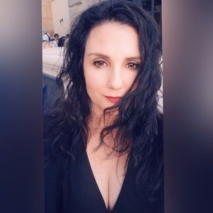 Meet your Posher, Rae